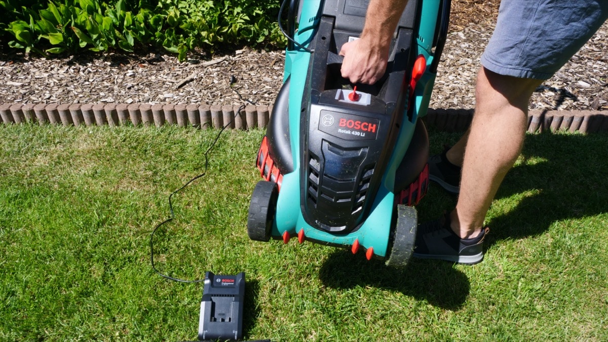 Bosch Akku Rasenmäher Rotak 430 LI Praxistest