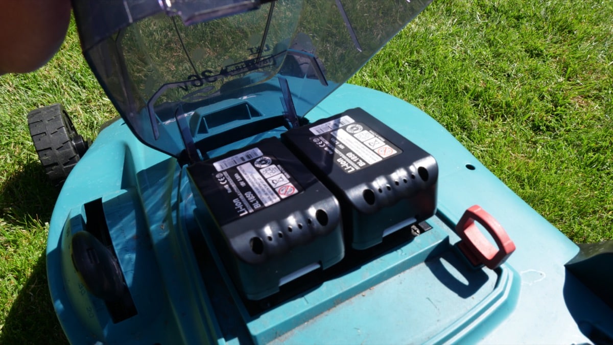 Makita AkkuRasenmäher Test