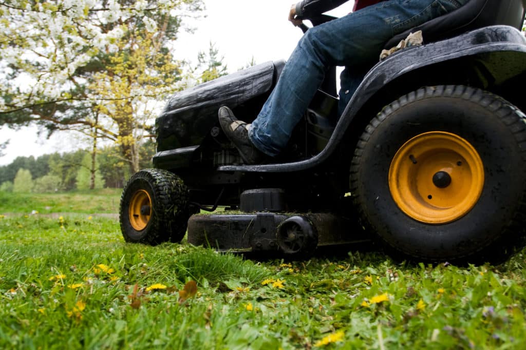 Rasenmähertraktor