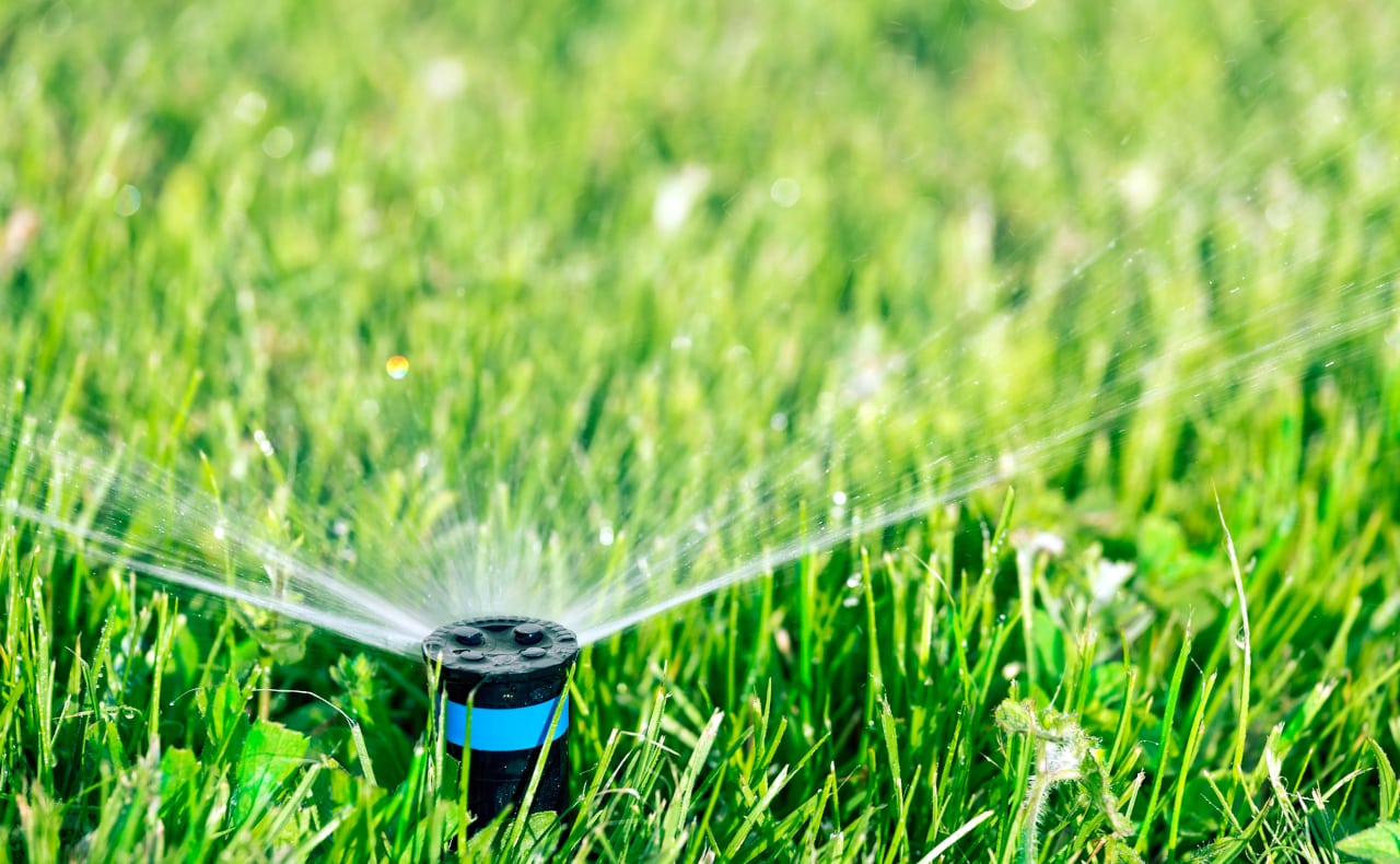 Rasensprenger Schwenksprenger Viereckregner Sprinkler Regner Bewässerung DE DHL 