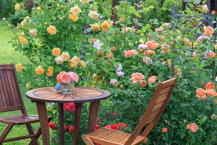 Kleine aber feine Sitzecke im Garten