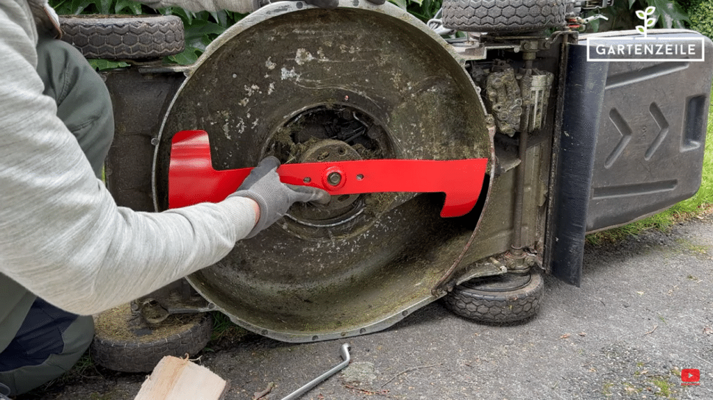 Messer am Rasenmäher wechseln: Schritt für Schritt Anleitung